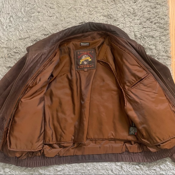 Wilson’s AdventureBound Leather Jacket - Picture 4 of 7